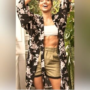 BNWOT SPIRITUAL GANGSTER MAYA FLORAL KIMONO ONE SIZE